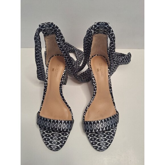 💙 Trina Turk INC - Heels - Picture 8 of 9